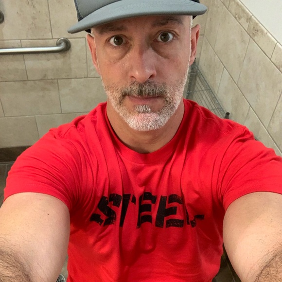 Meet the Posher...Hi i'm Scott - Picture 1 of 5